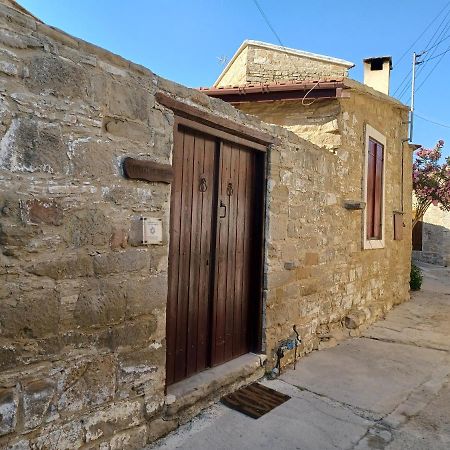 Apartament Niovi House Tochni Zewnętrze zdjęcie